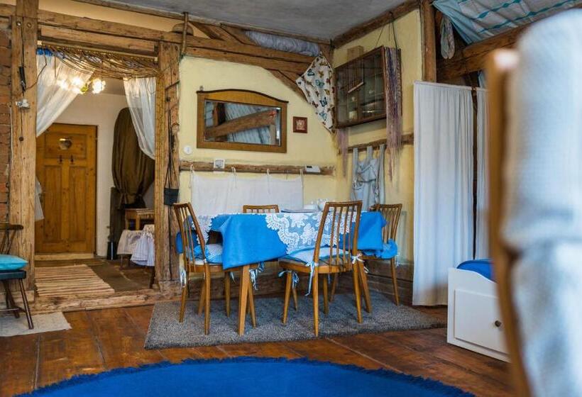 חדר סטנדרט לארבעה, Dům V Centru