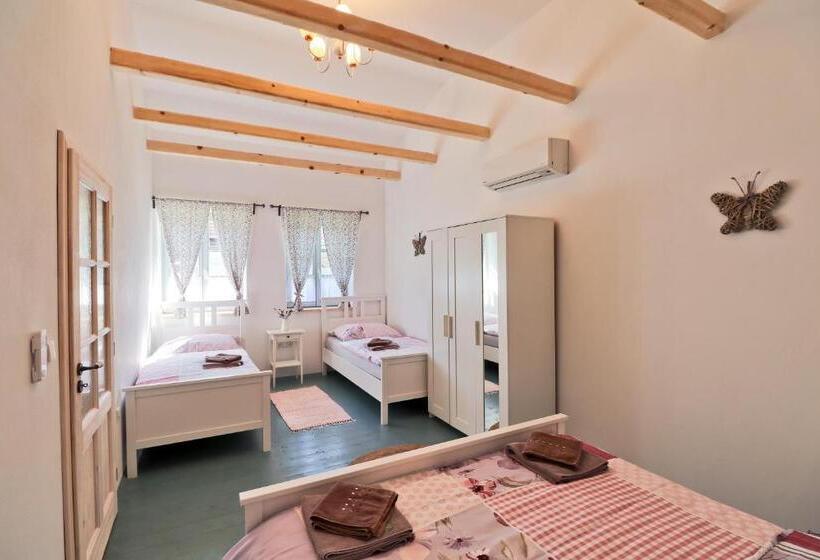 テラス付スイート, La Bobul Apartments