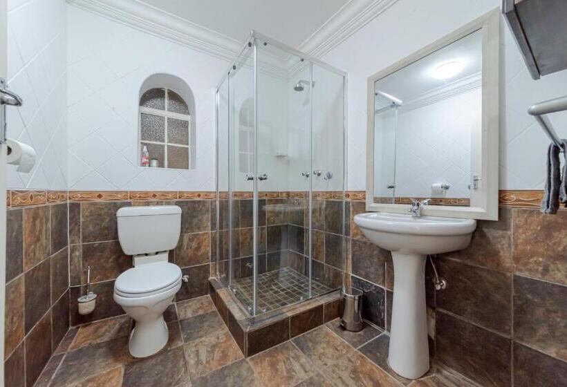 חדר משפחתי, Oppiplot Guest House & Venue