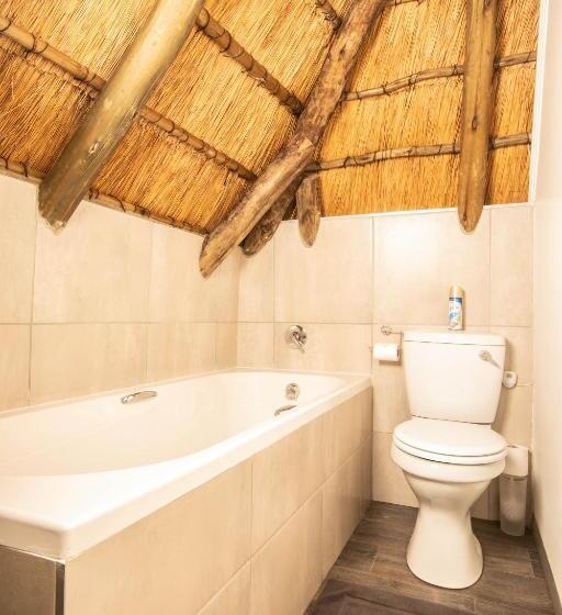 Семейный Номер, Oppiplot Guest House & Venue