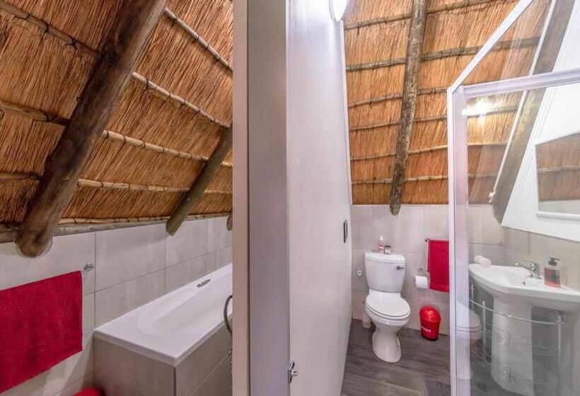 חדר משפחתי, Oppiplot Guest House & Venue