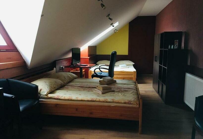 شقة غرفتين, Penzión Bebek