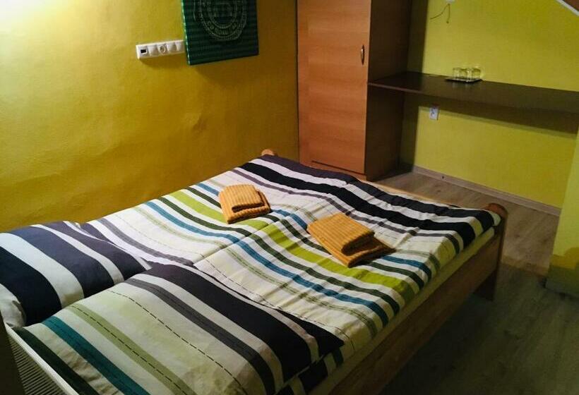 شقة غرفتين, Penzión Bebek