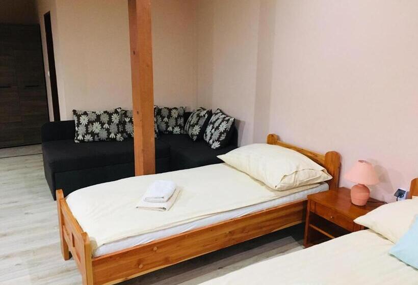 شقة غرفة واحدة, Penzión Bebek