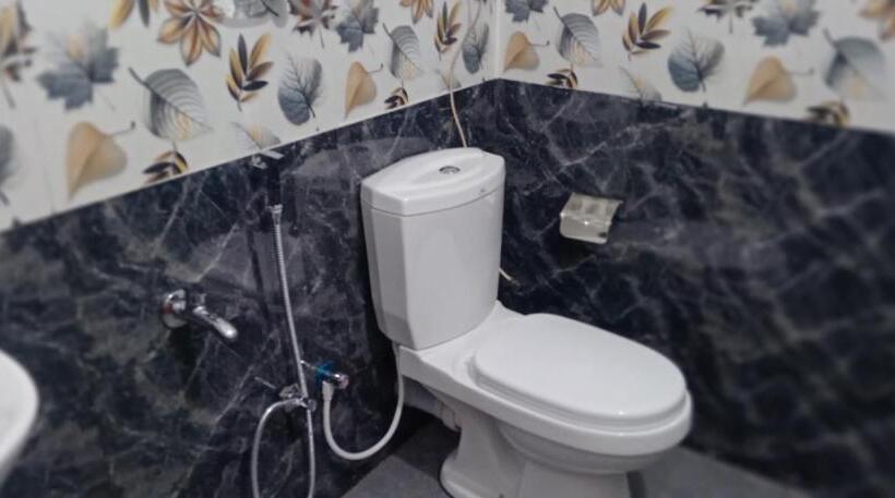 غرفة عائلية, Vegetable Garden House