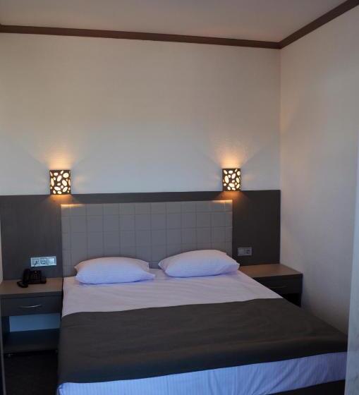 豪华家庭房间, Delta