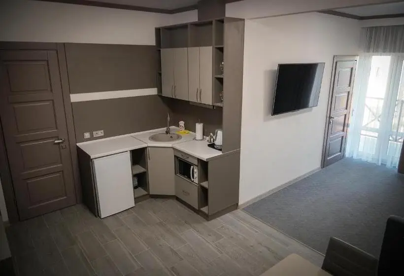デラックスファミリールーム, Delta