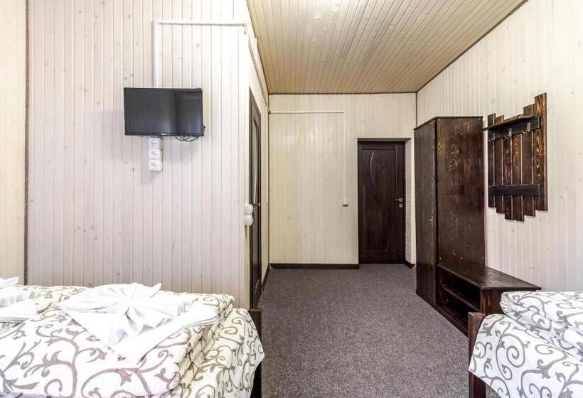 اتاق استاندارد سه نفره, маріна драгобрат