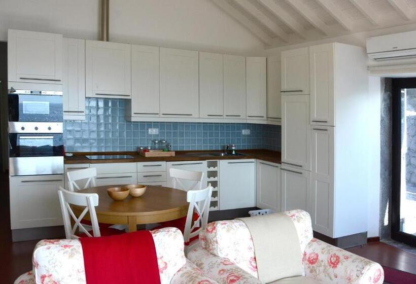 منزل غرفتين نوم, Casa Dos Botes   Whaleboat House Ter