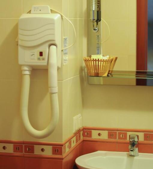 اتاق لوکس, Don Kihot