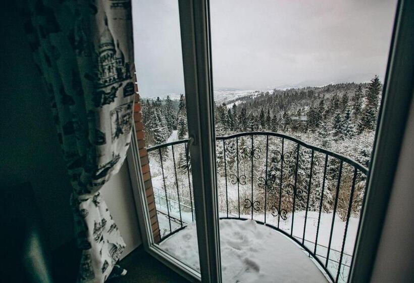 Comfort room with balcony, Hoch Land