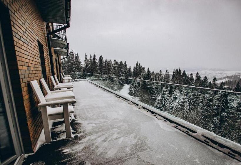 Comfort room with balcony, Hoch Land