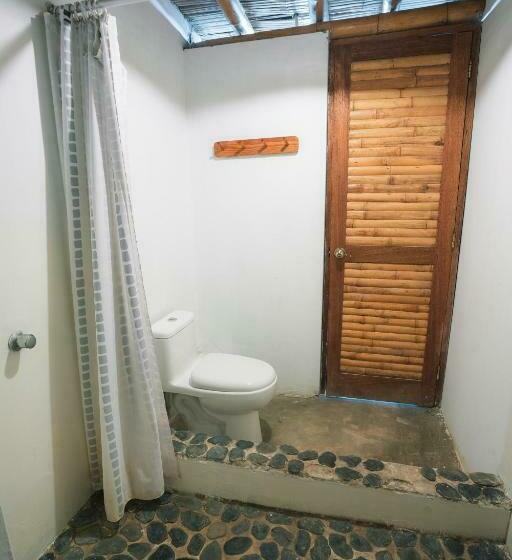 家庭间, Makani Vichayito