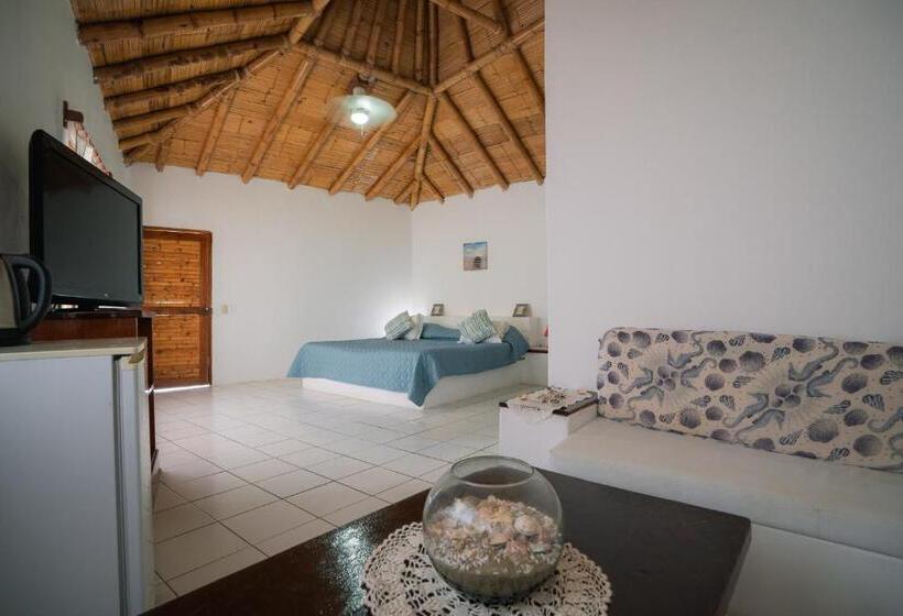 带海景的复工套房, Makani Vichayito