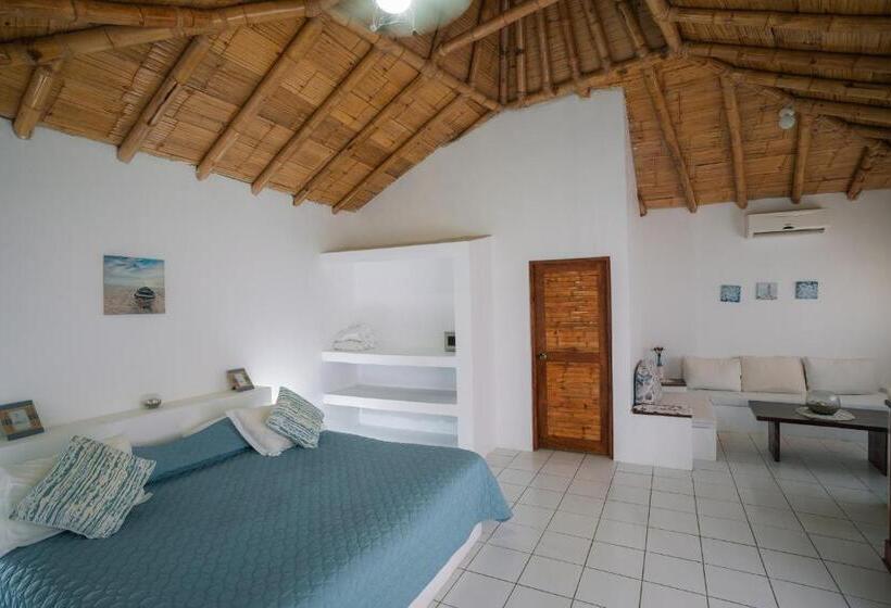 带海景的复工套房, Makani Vichayito