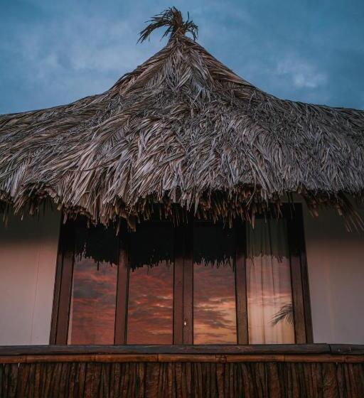 家庭间, Makani Vichayito