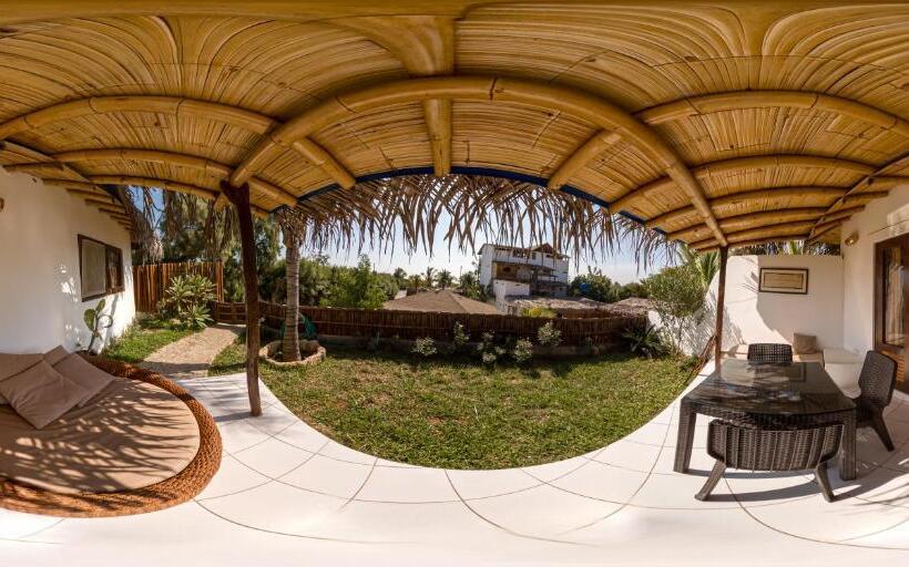 带海景的复工套房, Makani Vichayito