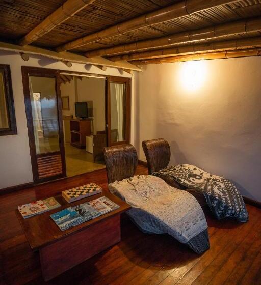 海景套房, Makani Vichayito