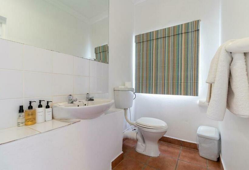 غرفة قياسية, Morgan Bay