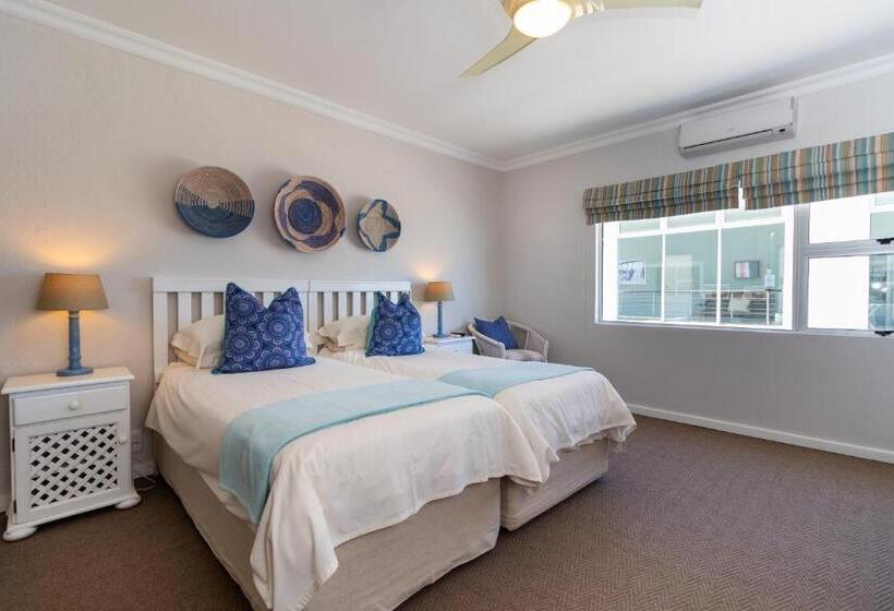 غرفة قياسية إطلالة جانبية علي البحر, Morgan Bay