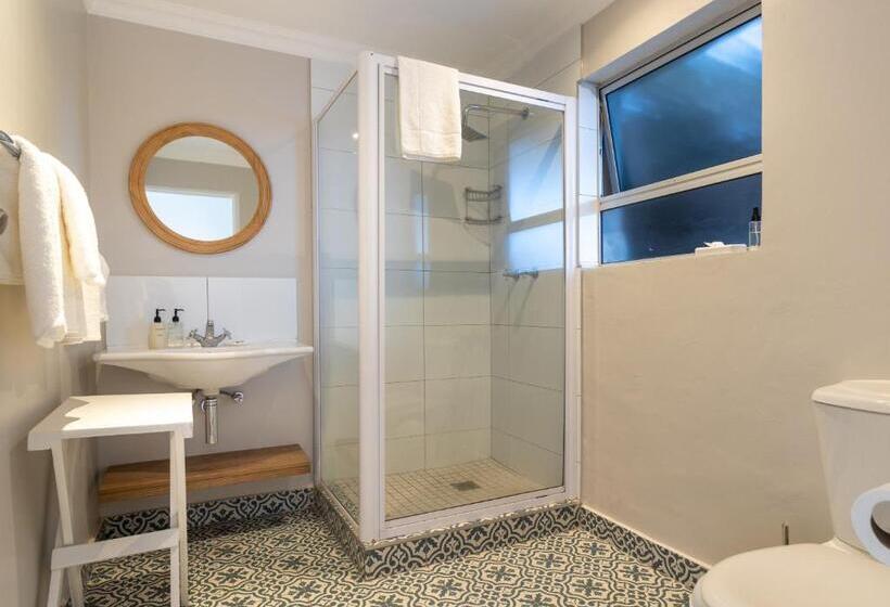 غرفة قياسية مطلّة علي البحر, Morgan Bay