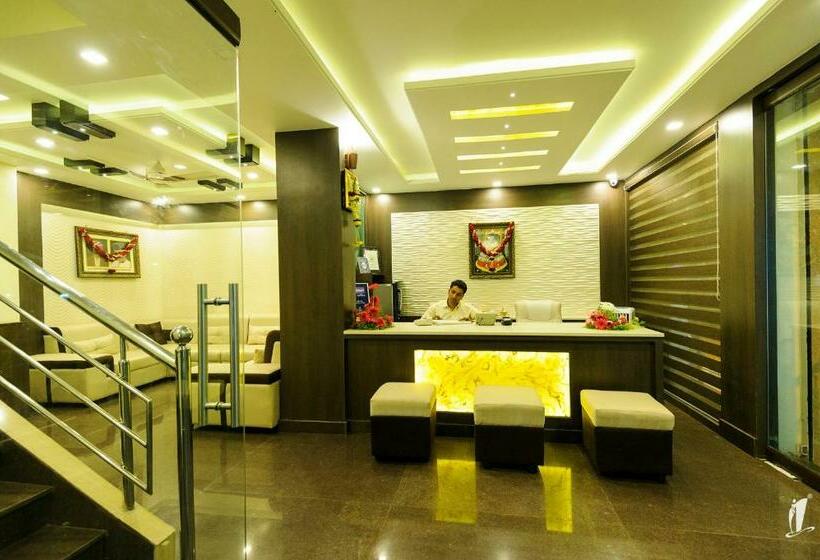 חדר דלוקס, Srigandha Residency  Vaccinated Staff