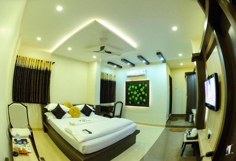 סוויטה דלוקס, Srigandha Residency  Vaccinated Staff