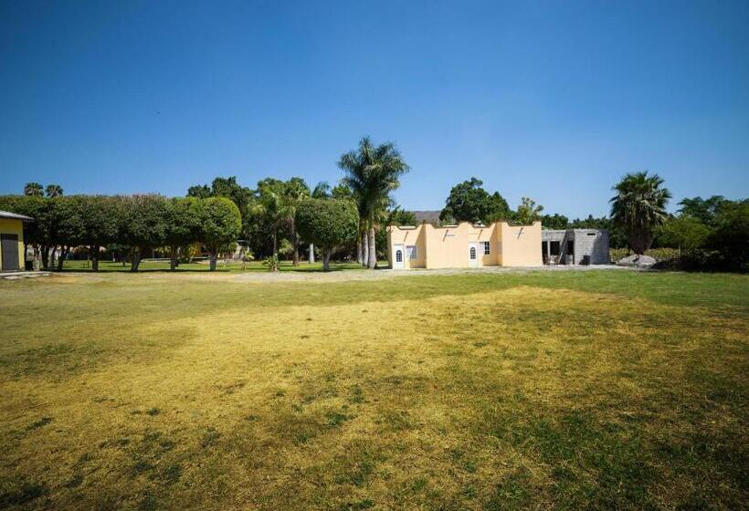 家庭间, Villas El Paraiso