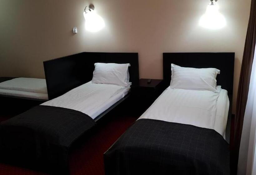 Номер Стандарт Трехместный, Motel Diamant