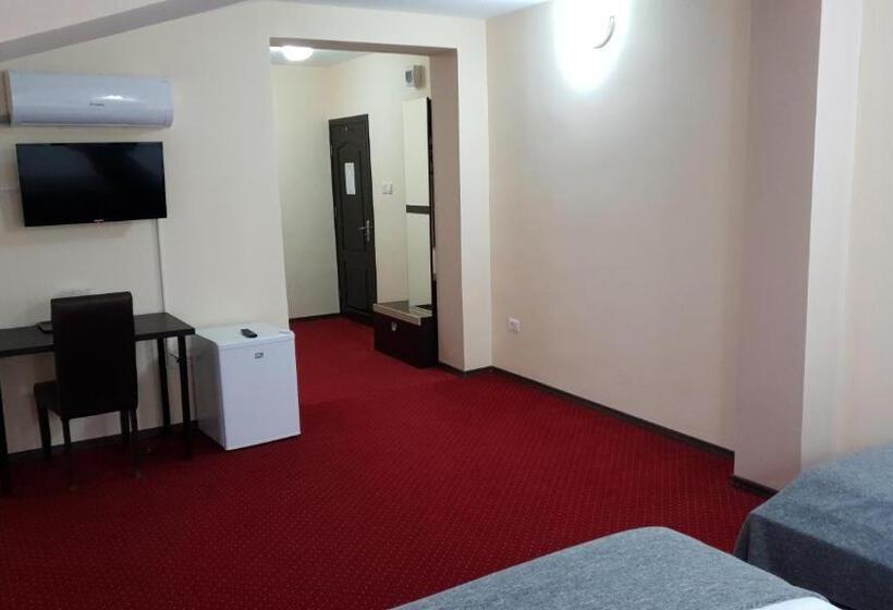 Номер Стандарт Трехместный, Motel Diamant