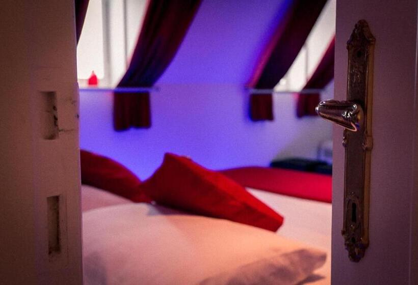 コンフォートルーム, Villalux