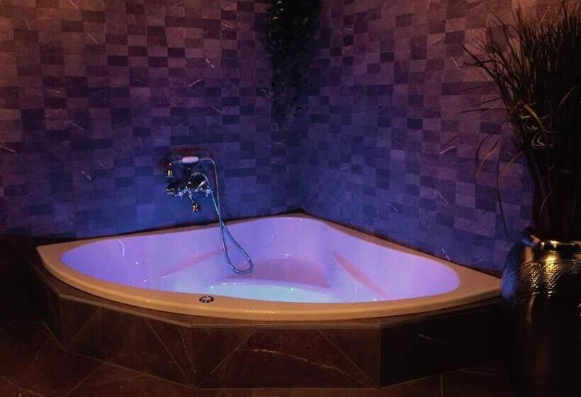 キングサイズベッドのスイートルーム, Villalux