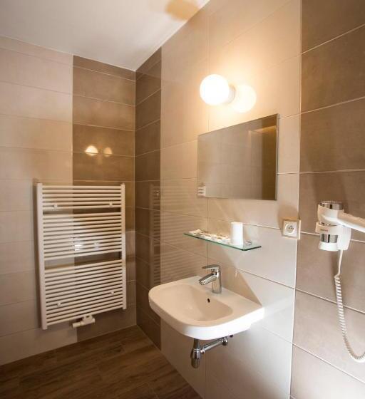 Четырехместный Номер Superior, Bílý Beránek