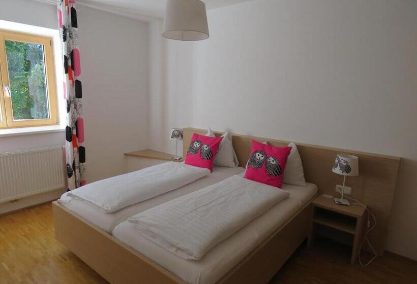 شقة غرفة واحدة, Kapellerhof