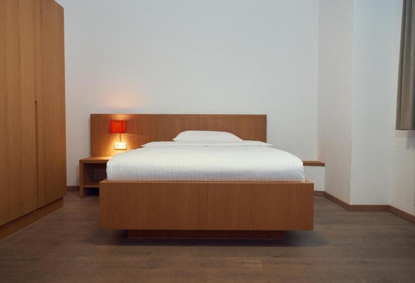 غرفة قياسية فردية, Kapellerhof