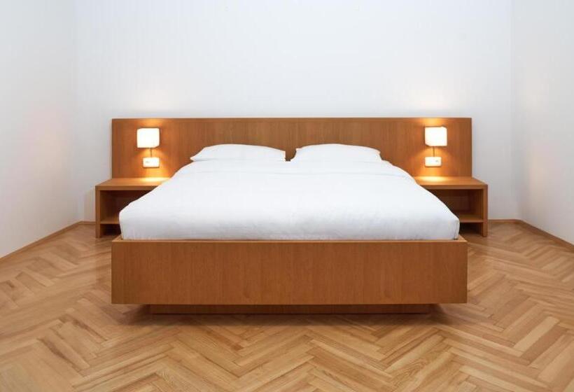 غرفة قياسية, Kapellerhof