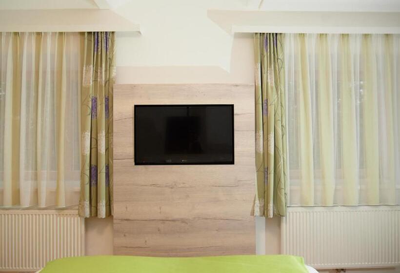 شقة غرفة واحدة, Kapellerhof