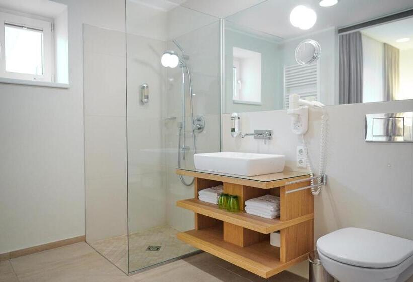 جناح, Kapellerhof