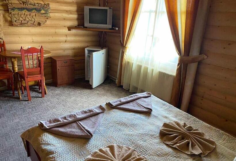 غرفة إقتصادية عائلية, Panorama Karpat