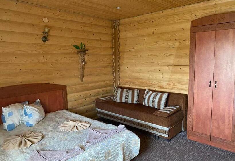 جناح مزوَّد بشرفة, Panorama Karpat