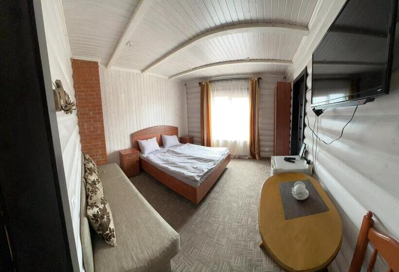 غرفة كومفورت ثلاثية, Panorama Karpat