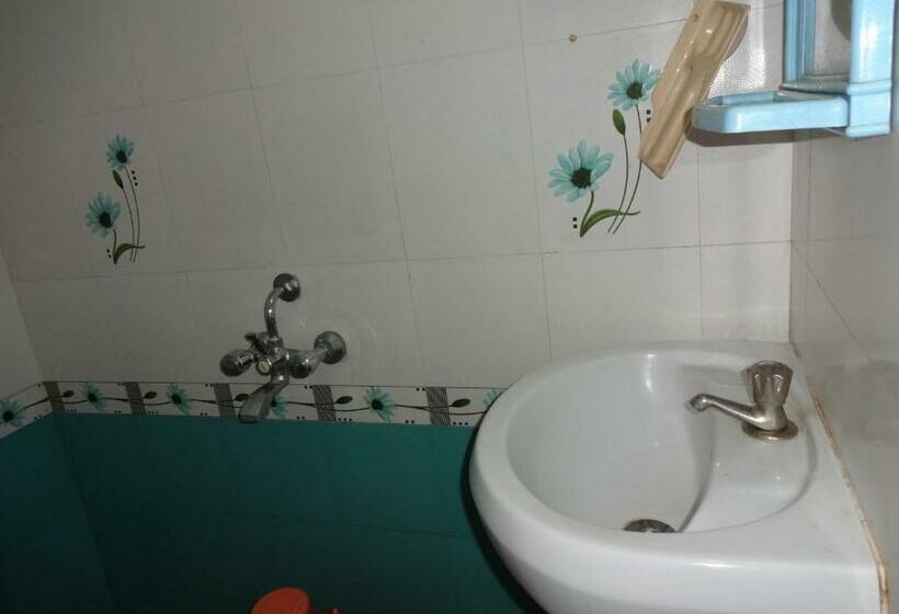 디럭스 룸, R M Guest House