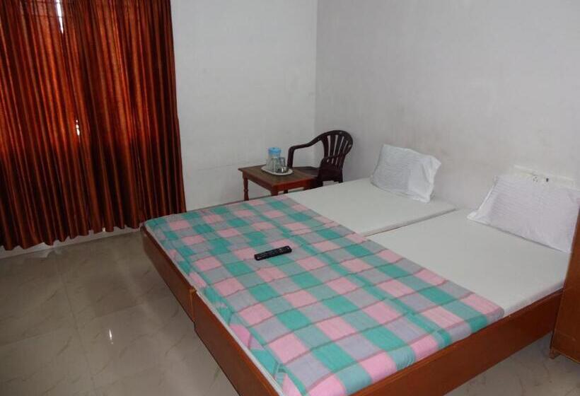 디럭스 룸, R M Guest House