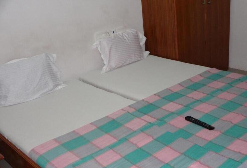 豪华房间, R M Guest House