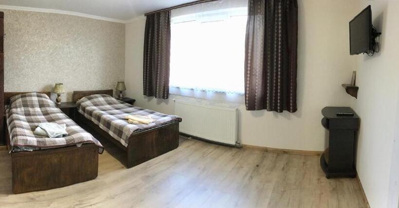 חדר סטנדרט, Shum Cheremosha