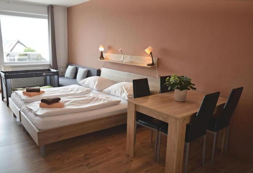 스탠다드 발코니 스튜디오, Pension Calla