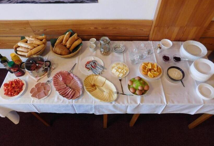 Family flat with balcony, Pension Calla