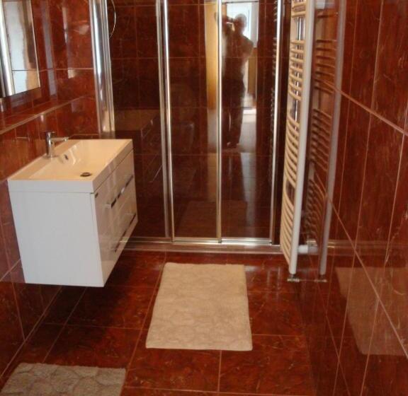 침실 2개 아파트, Pension Calla