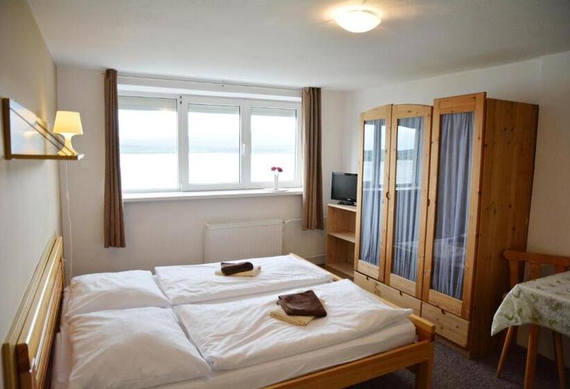 스탠다드 스튜디오, Pension Calla