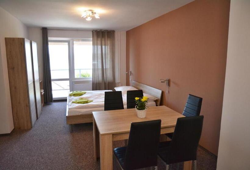 1 베드룸 패밀리 아파트, Pension Calla